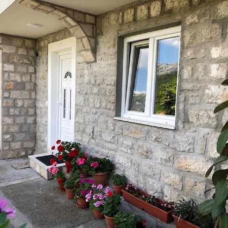 Apartments Todorovic Tivat Ngoại thất bức ảnh