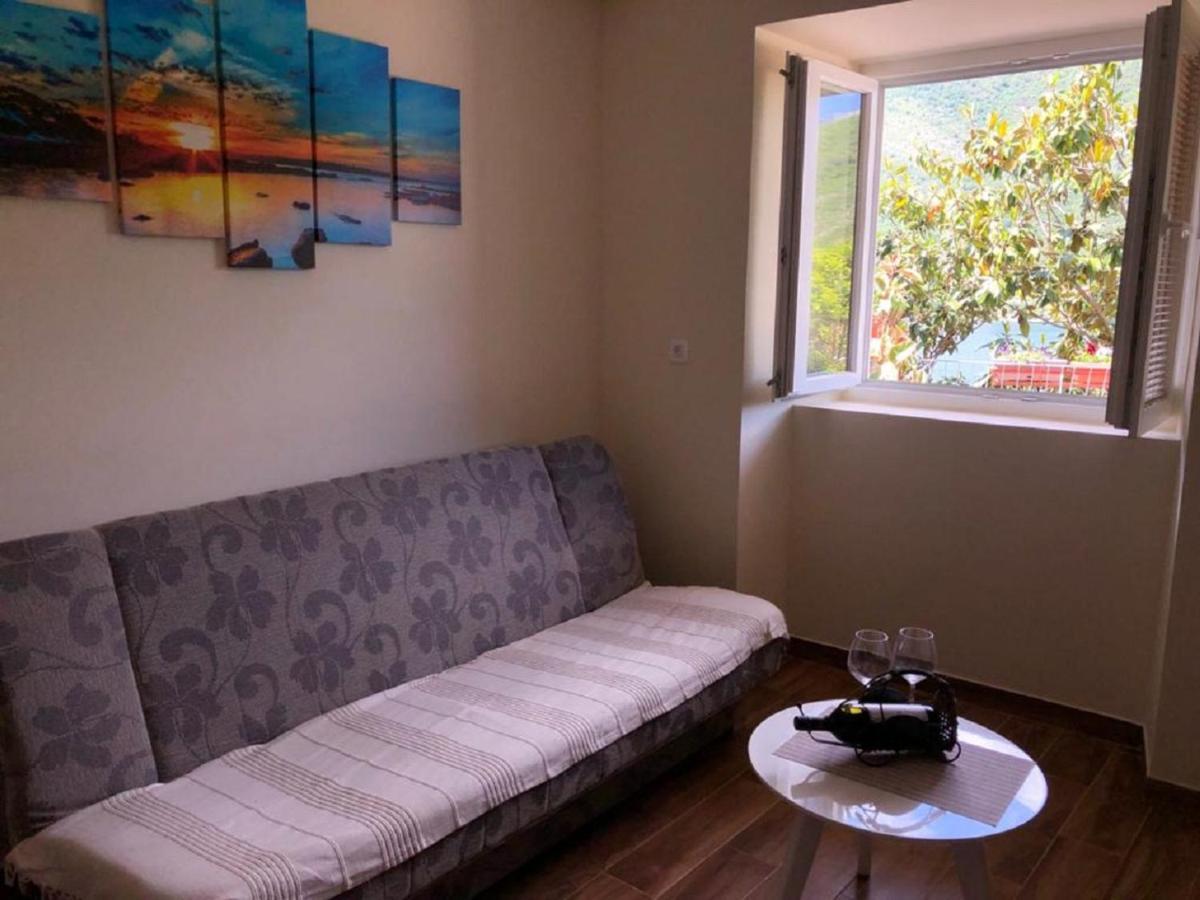 Apartments Todorovic Tivat Ngoại thất bức ảnh